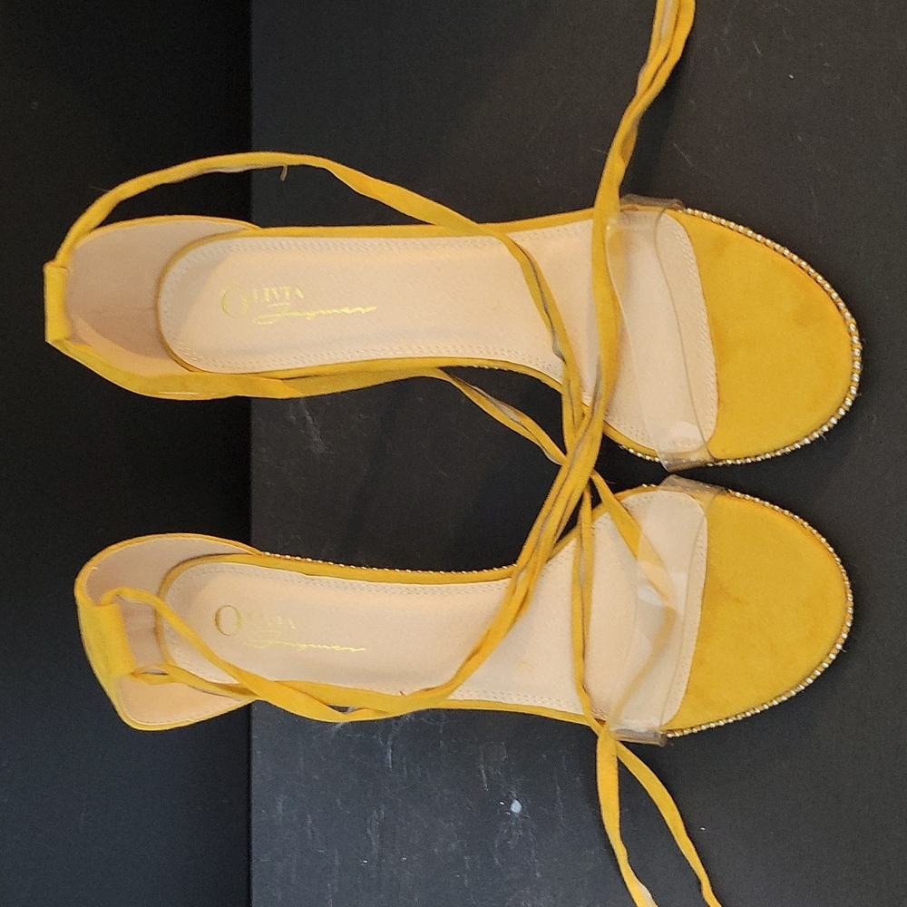 Shoe